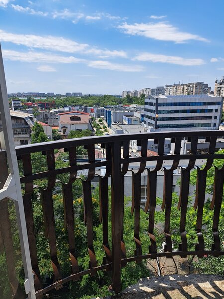 Crangasi, langa Sectia 20, direct proprietar